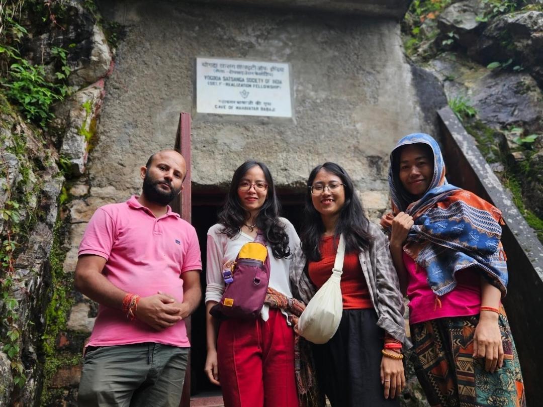 Katyuri Kings Divine Stay- Babaji'S Cave Dwarahat Экстерьер фото