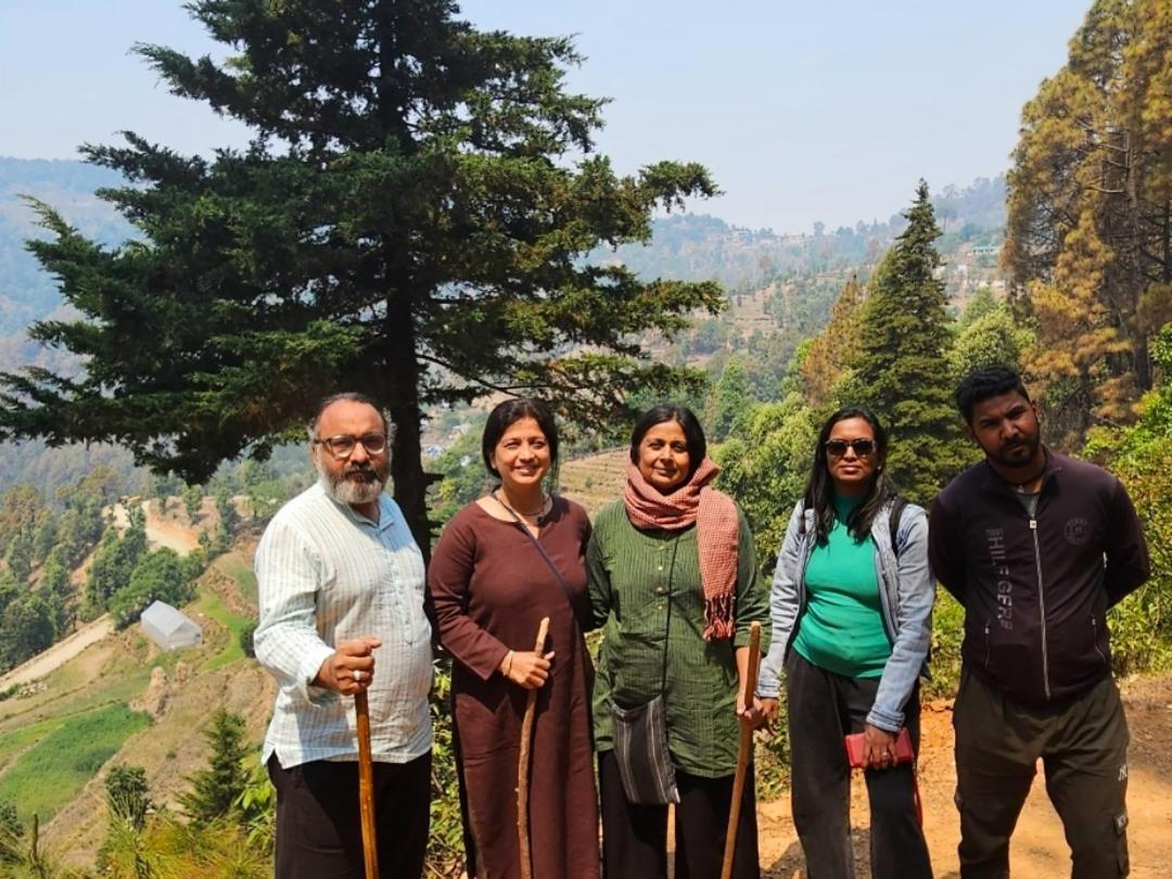 Katyuri Kings Divine Stay- Babaji'S Cave Dwarahat Экстерьер фото